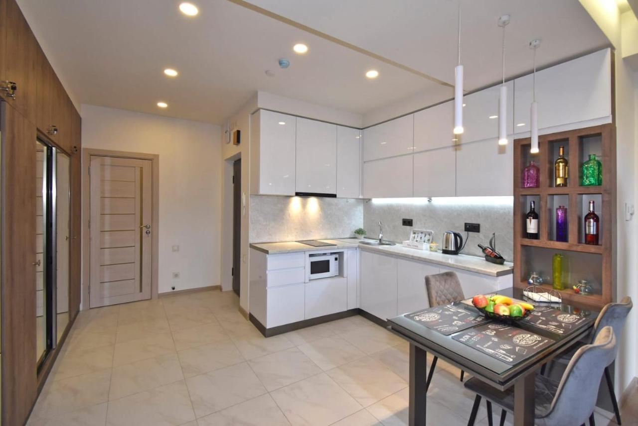 Home4You City Center Apartments 耶烈万 外观 照片