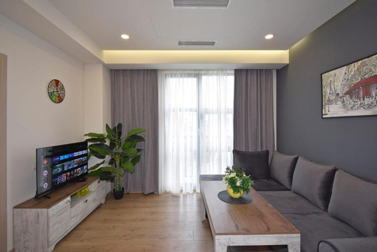 Home4You City Center Apartments 耶烈万 外观 照片